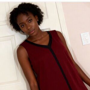 Chic Sleeveless Burgundy Blouse